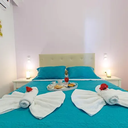 Palapart Gikas Apartment *