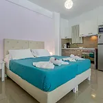 Palapart Gikas Apartment *
