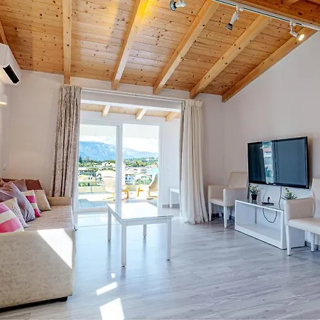 Palapart Gikas Appartement *
