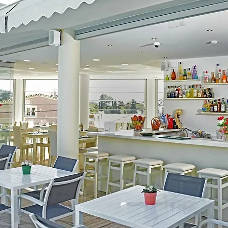 Palapart Gikas Apartman Guviá