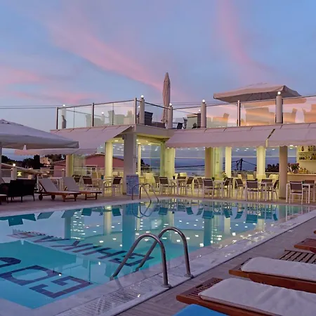 Palapart Gikas Apartman Guviá